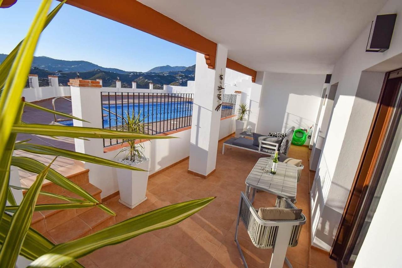 Casita Frigiliana - Stunning New Apartment With Views With Private Parking Space Dış mekan fotoğraf