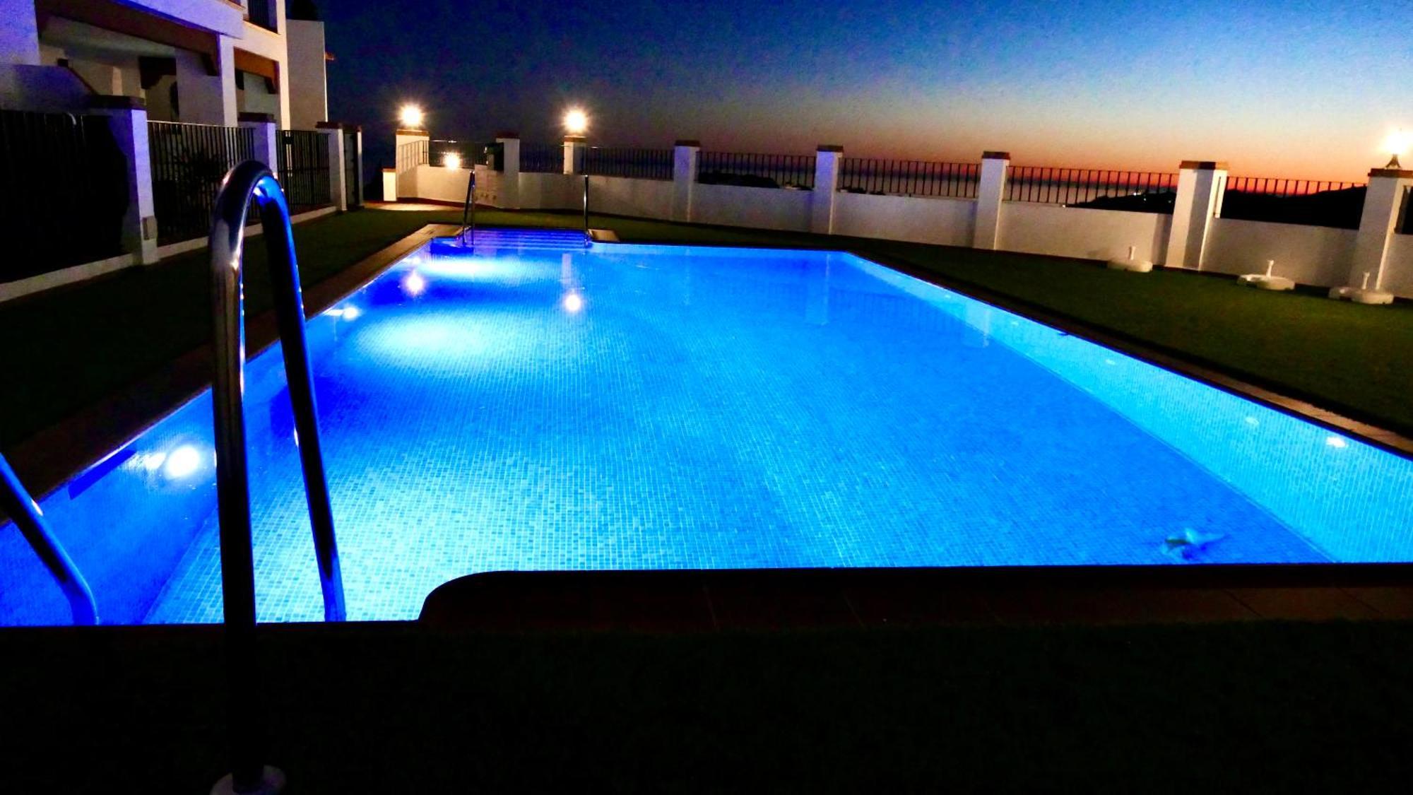 Casita Frigiliana - Stunning New Apartment With Views With Private Parking Space Dış mekan fotoğraf