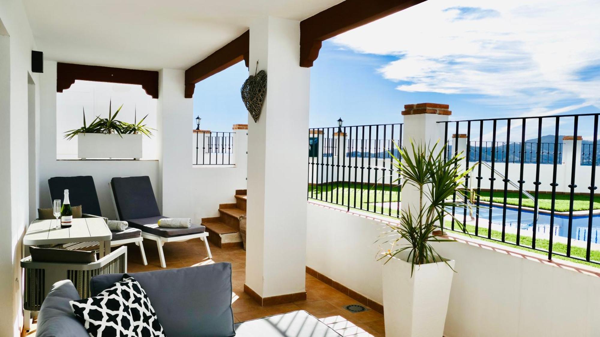 Casita Frigiliana - Stunning New Apartment With Views With Private Parking Space Dış mekan fotoğraf