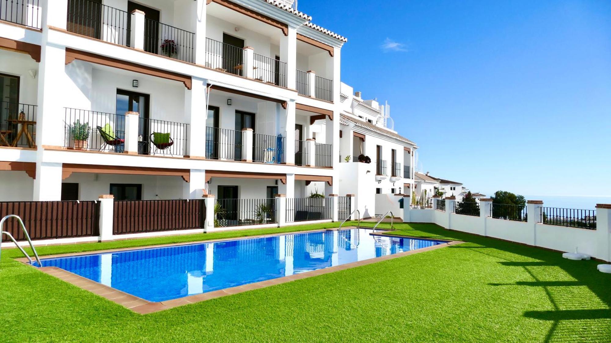 Casita Frigiliana - Stunning New Apartment With Views With Private Parking Space Dış mekan fotoğraf